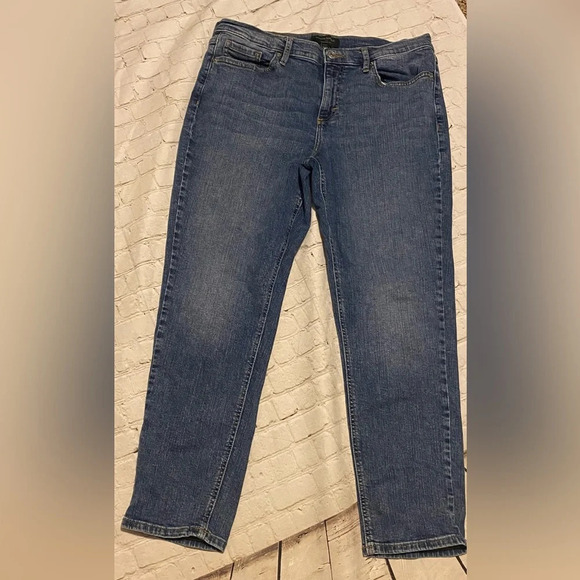 Banana Republic Girlfriend Jeans size 30/10 - Picture 1 of 4